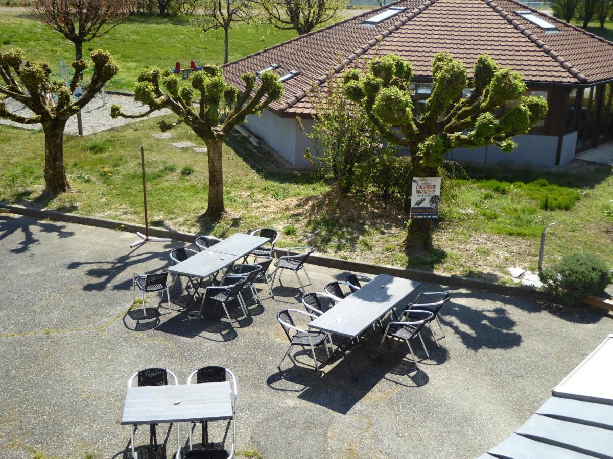Auberge De La Paillere Lavours Exterior photo
